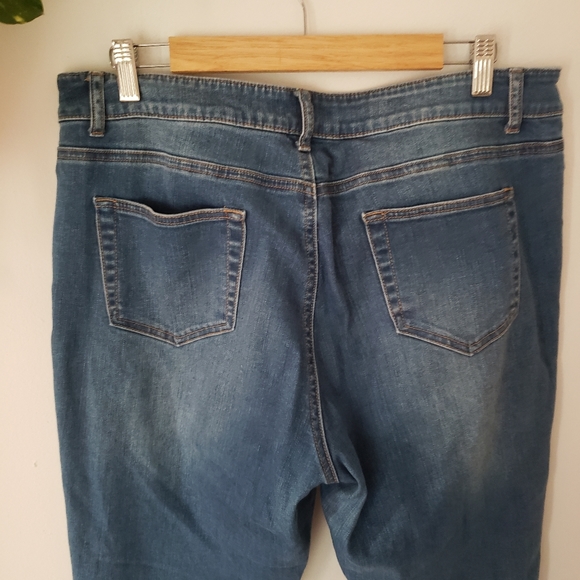 Garnet Hill Organic Cotton High Rise Straight leg Relaxed Jeans 32 Sustainable - Picture 6 of 16